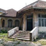 Cerita Rumah Tua