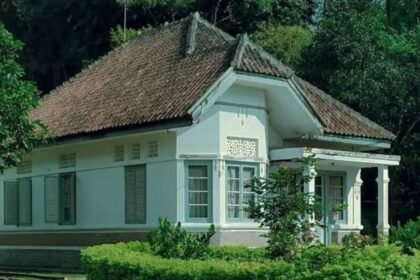 Misteri Rumah Kolonial