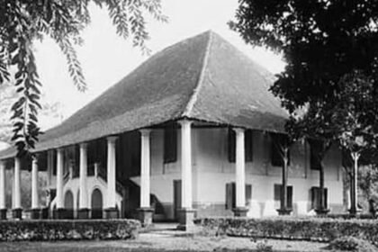 Bangunan Tua