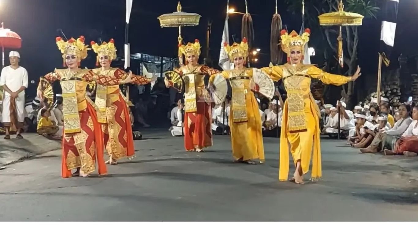 Tari Legong