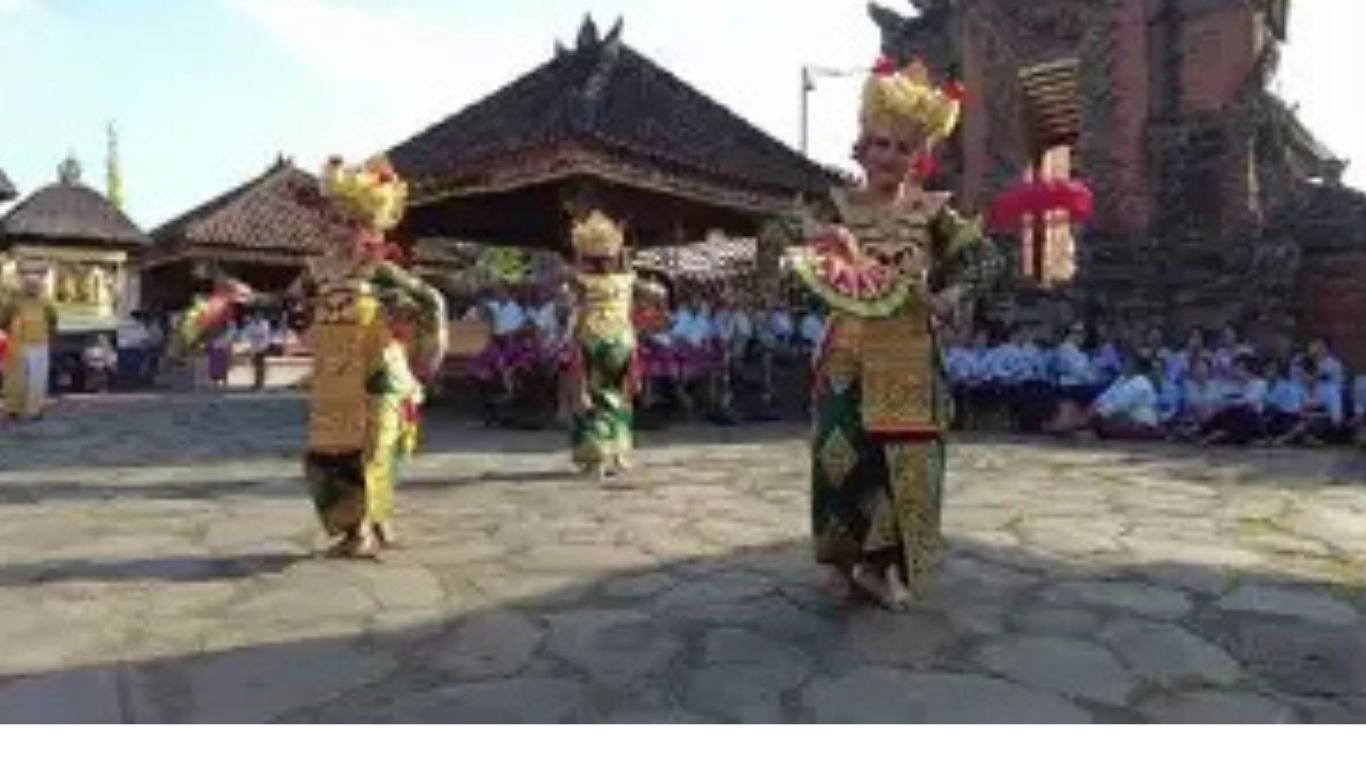 Tari Legong