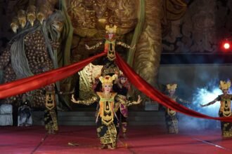 Tari Leggong
